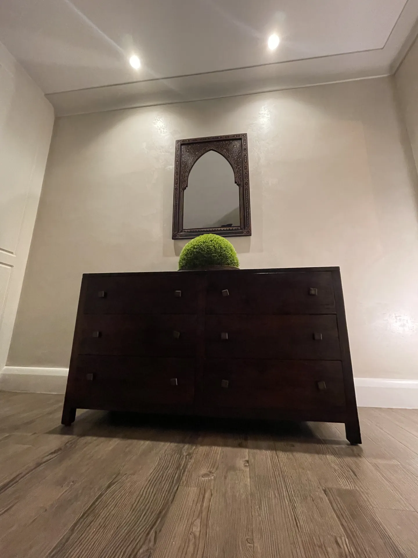 Hampstead interior with warm Venetian plaster carried through connected living spaces finished result